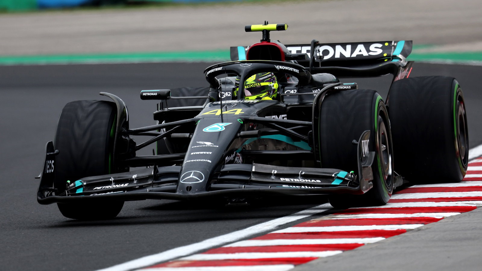 Lewis Hamilton (GBR) Mercedes AMG