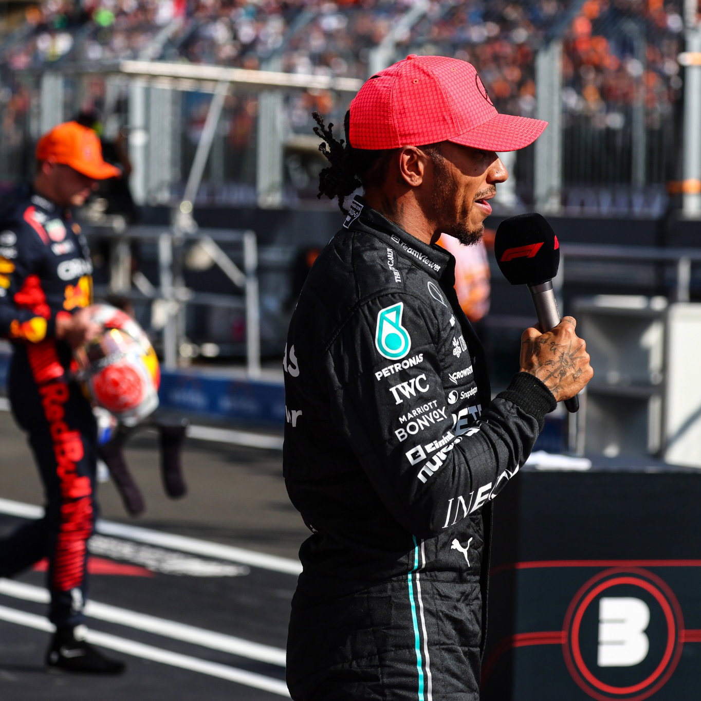 Lewis Hamilton (GBR), Mercedes AMG F1 and Max Verstappen (NLD), Red Bull Racing Formula 1 World Championship, Rd 12,