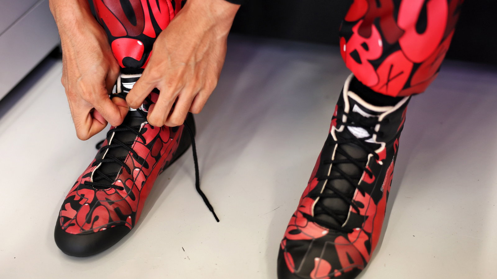 Zhou Guanyu (CHN) Alfa Romeo F1 Team - Racing boots. Formula 1 World Championship, Rd 14, Dutch Grand Prix, Zandvoort,