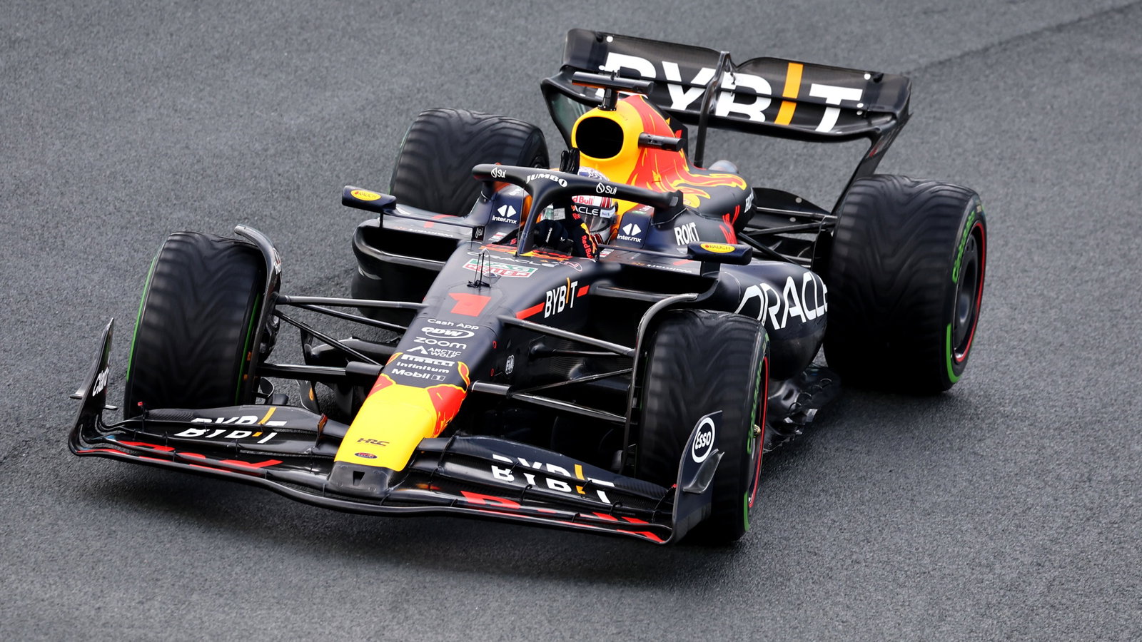 Race winner Max Verstappen (NLD) Red Bull Racing RB19 celebrates at the end of the race. Formula 1 World Championship, Rd