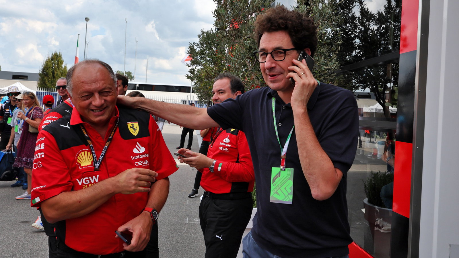 (L to R): Frederic Vasseur (FRA) Ferrari Team Principal with Mattia Binotto (ITA). Formula 1 World Championship, Rd 15,