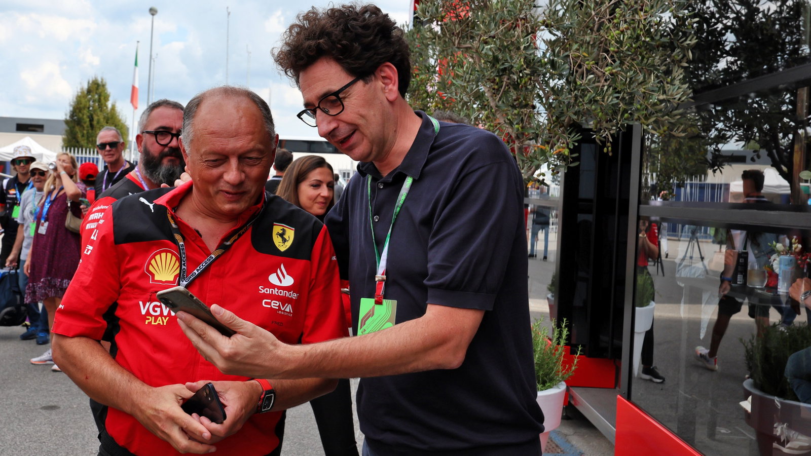 (L to R): Frederic Vasseur (FRA) Ferrari Team Principal with Mattia Binotto (ITA). Formula 1 World Championship, Rd 15,