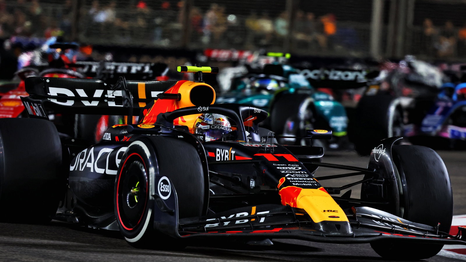 Sergio Perez (MEX) Red Bull Racing RB19. Formula 1 World Championship, Rd 16, Singapore Grand Prix, Marina Bay Street