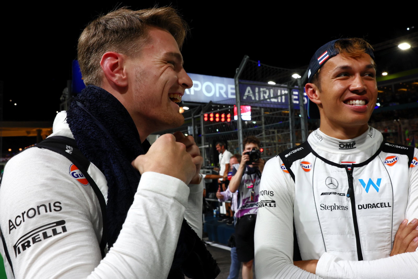 (L to R): Logan Sargeant (USA) Williams Racing with Alexander Albon (THA) Williams Racing on the grid. Formula 1 World