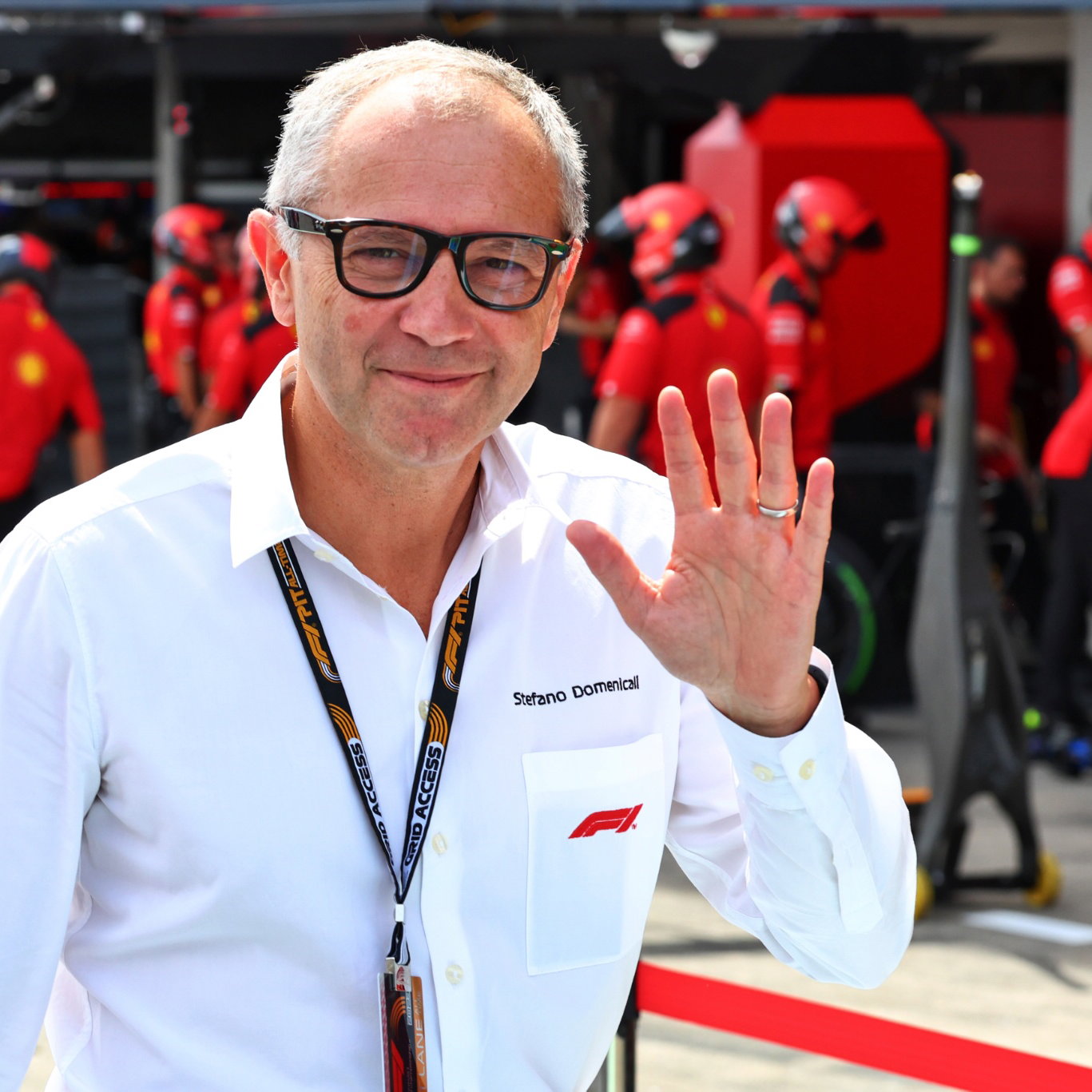 Stefano Domenicali (ITA) Formula One President and CEO. Formula 1 World Championship, Rd 17, Japanese Grand Prix, Suzuka,