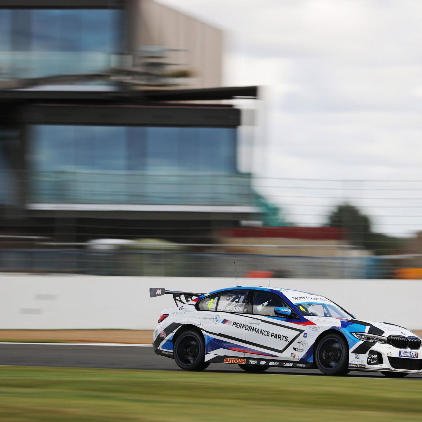 Colin Turkington - Team BMW BMW 330e M