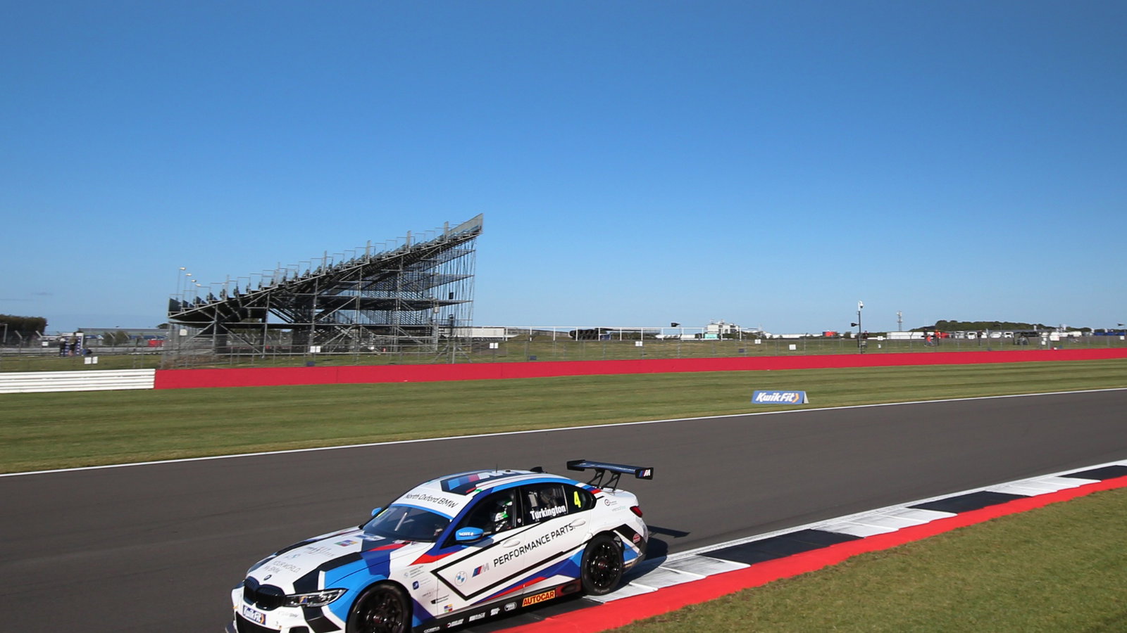 Colin Turkington - Team BMW BMW 330e M