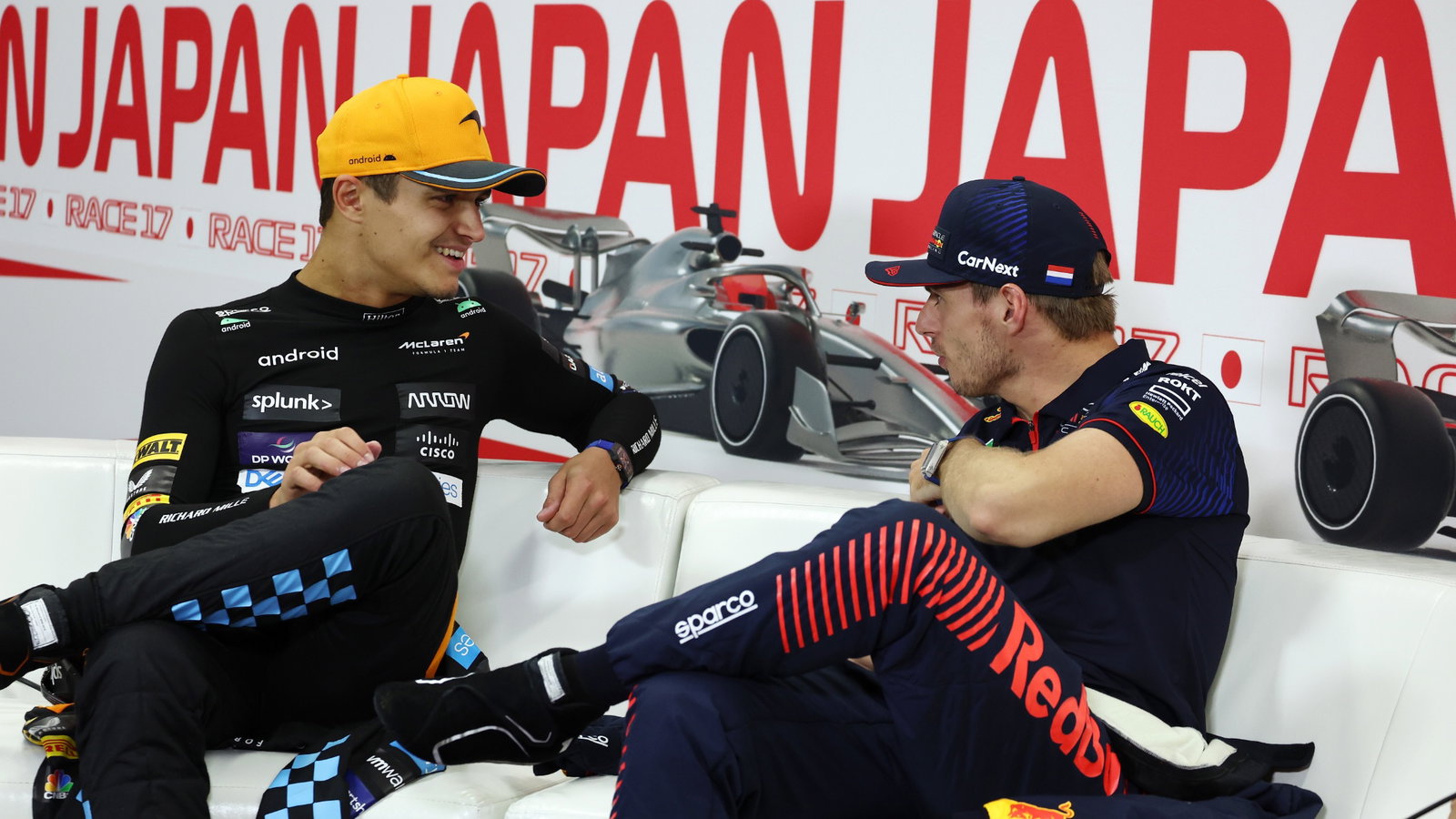 (L to R): Lando Norris (GBR) McLaren and Max Verstappen (NLD) Red Bull Racing in the post race FIA Press Conference.
