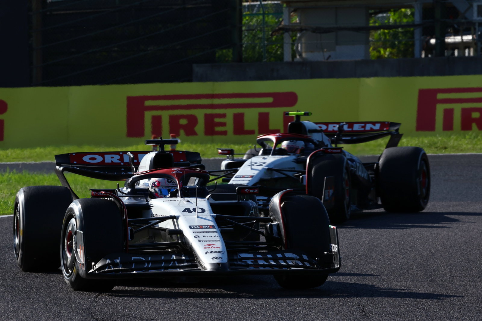 Liam Lawson (NZL ) AlphaTauri AT04. Kejuaraan Dunia Formula 1, Rd 17, Grand Prix Jepang, Suzuka, Jepang, Hari Balapan. -