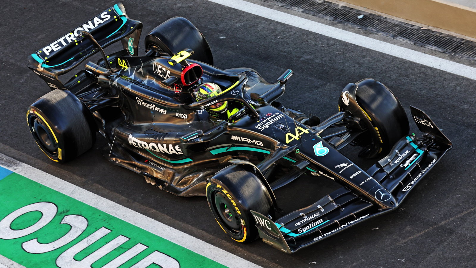 Lewis Hamilton (GBR) Mercedes AMG F1 W14. Formula 1 World Championship, Rd 18, Qatar Grand Prix, Doha, Qatar, Sprint