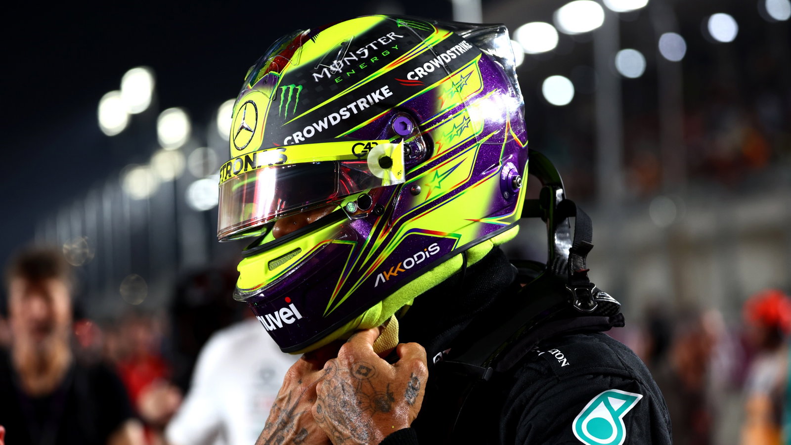 Lewis Hamilton (GBR) Mercedes AMG F1 on the grid. Formula 1 World Championship, Rd 18, Qatar Grand Prix, Doha, Qatar, Race