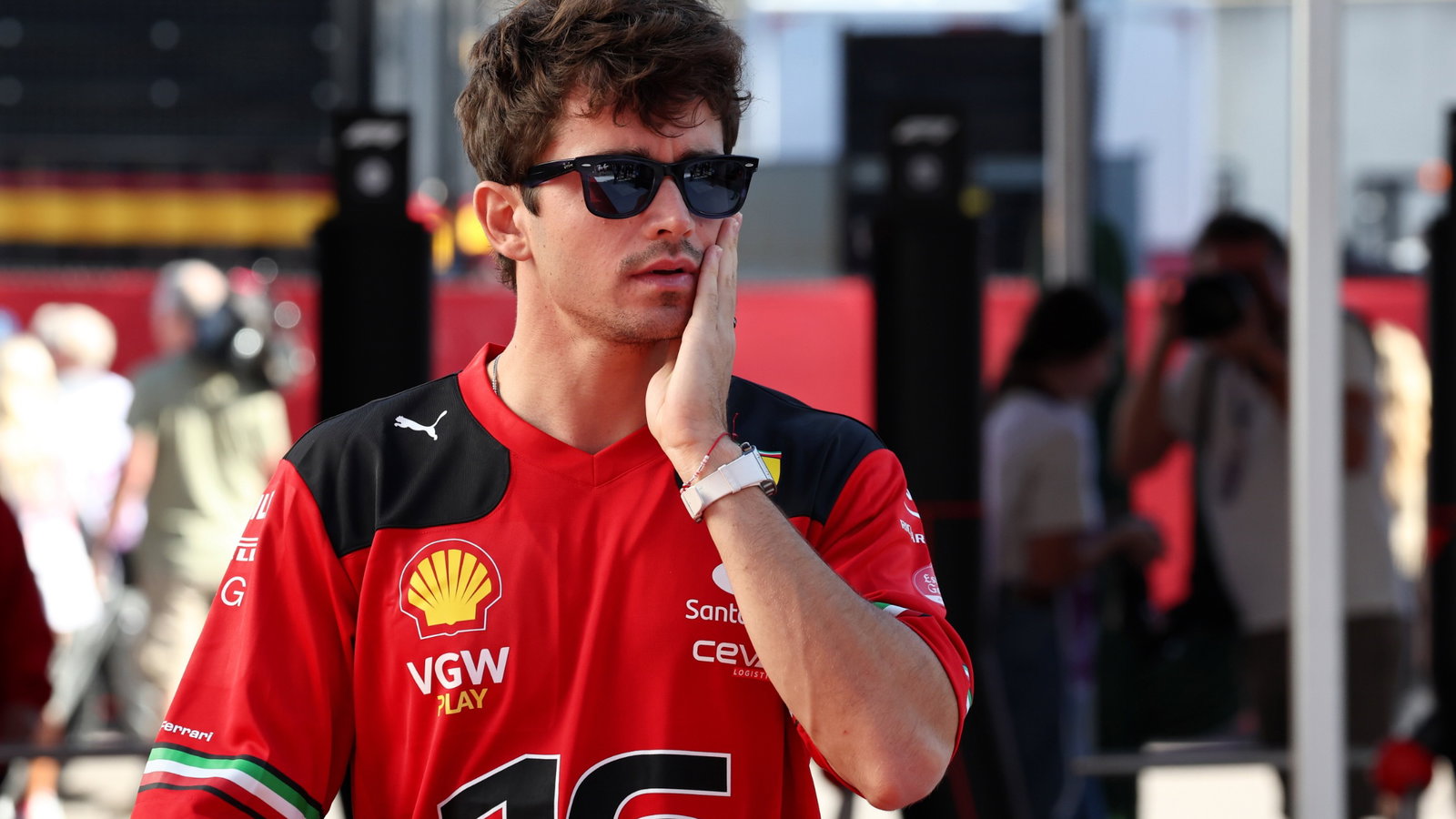 ula 1 World Championship, R