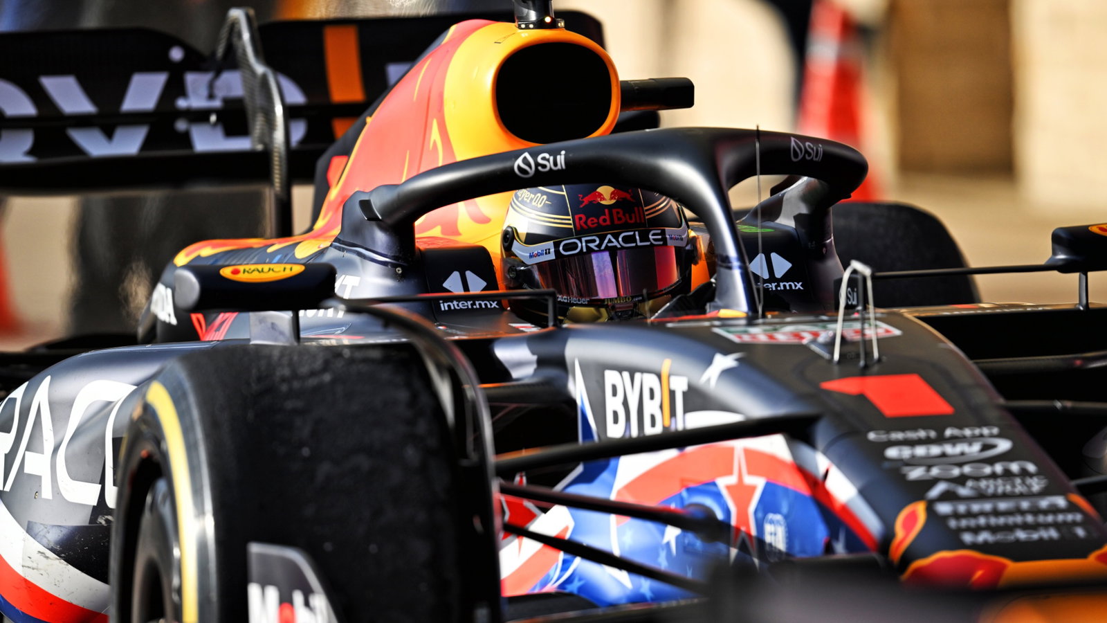 Sprint winner Max Verstappen (NLD) Red Bull Racing RB19 in parc ferme. Formula 1 World Championship, Rd 19, United States