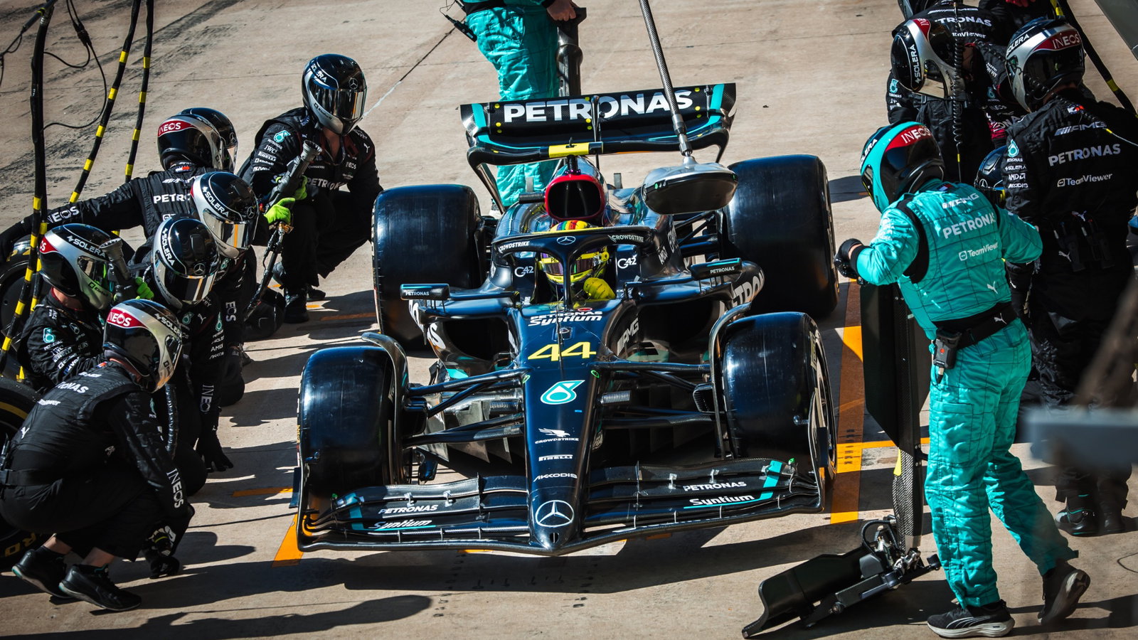 Lewis Hamilton (GBR) Mercedes