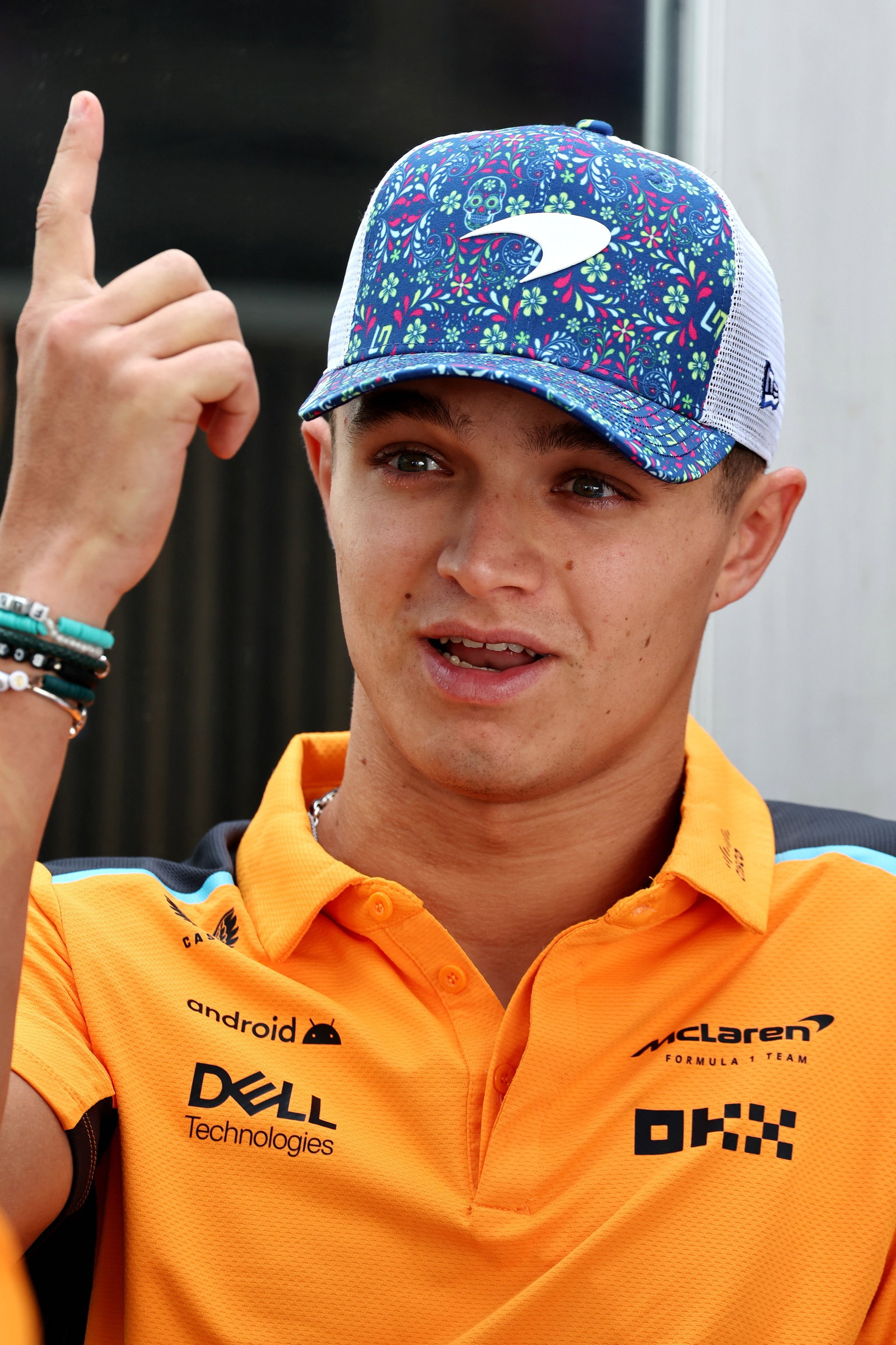 Lando Norris (GBR ) McLaren.Kejuaraan Dunia Formula 1, Rd 20, Grand Prix Meksiko, Mexico City, Meksiko, Persiapan