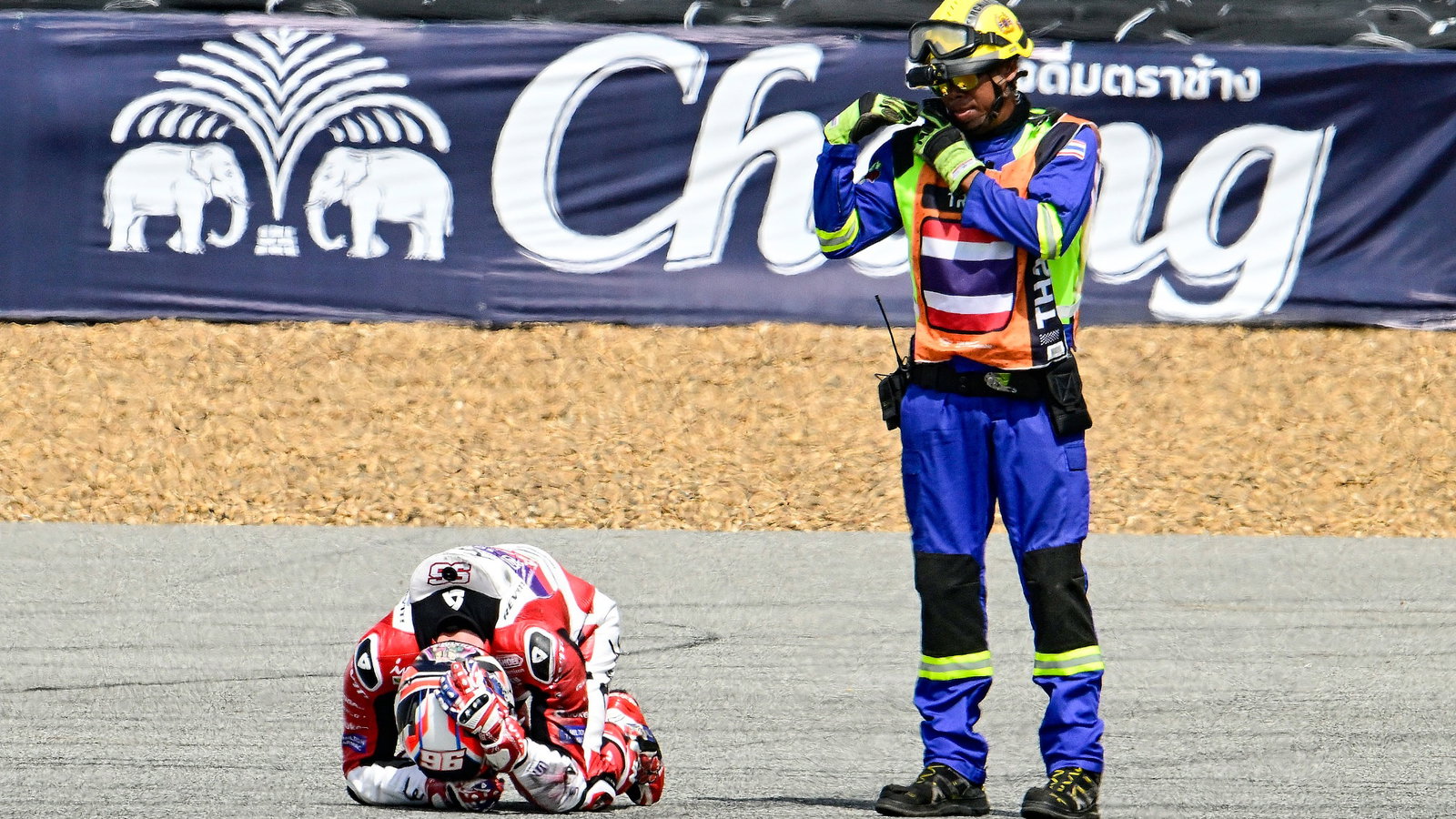 Jake Dixon crash, Moto2 race, Thailand MotoGP, 29 October