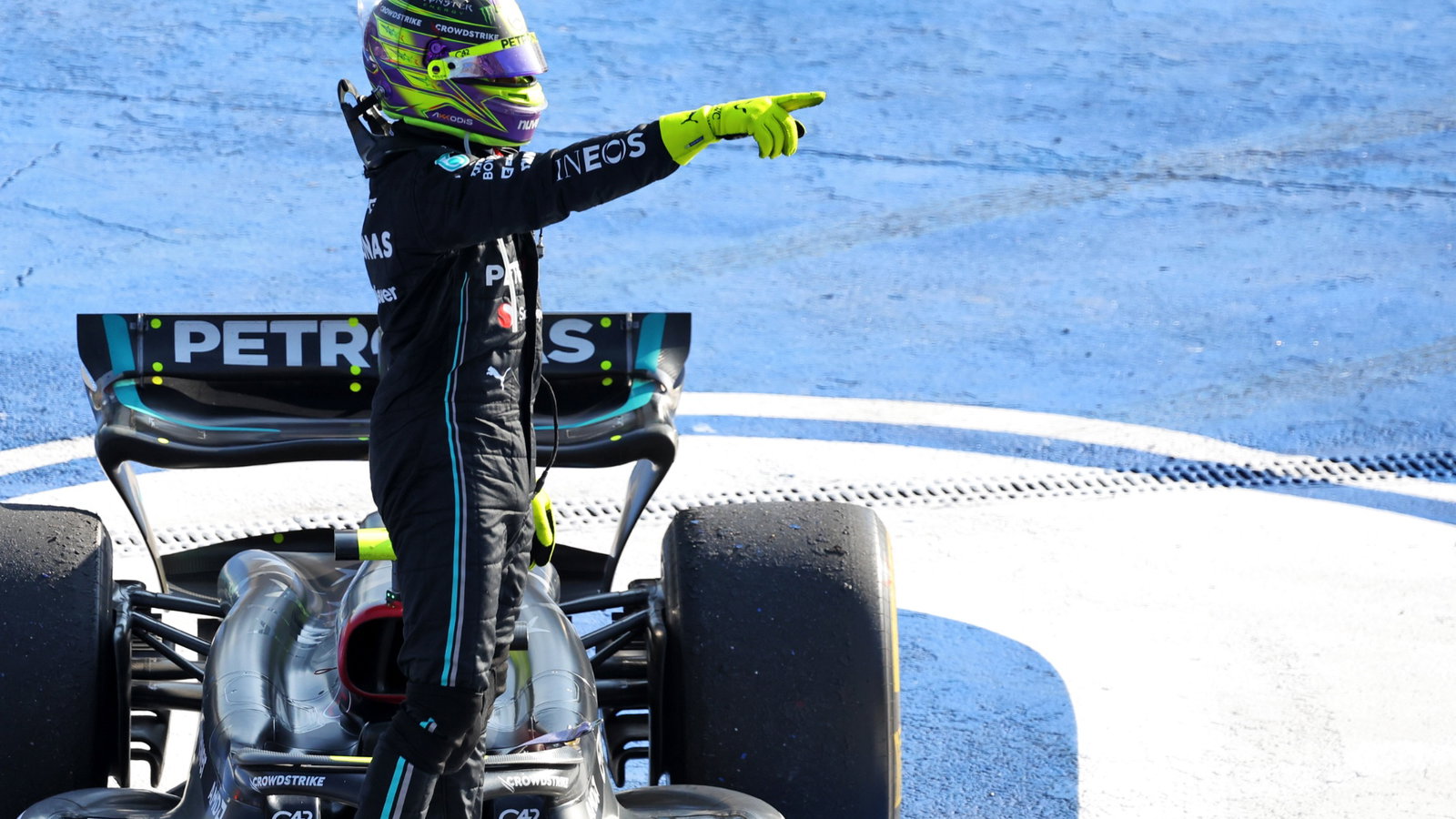 Lewis Hamilton (GBR) Mercedes AMG F1 celebrates his second position in parc ferme. Formula 1 World Championship, Rd 20,
