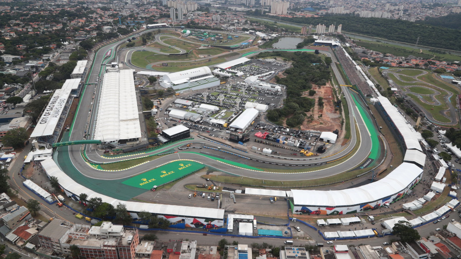 An aerial view of the circuit. Form