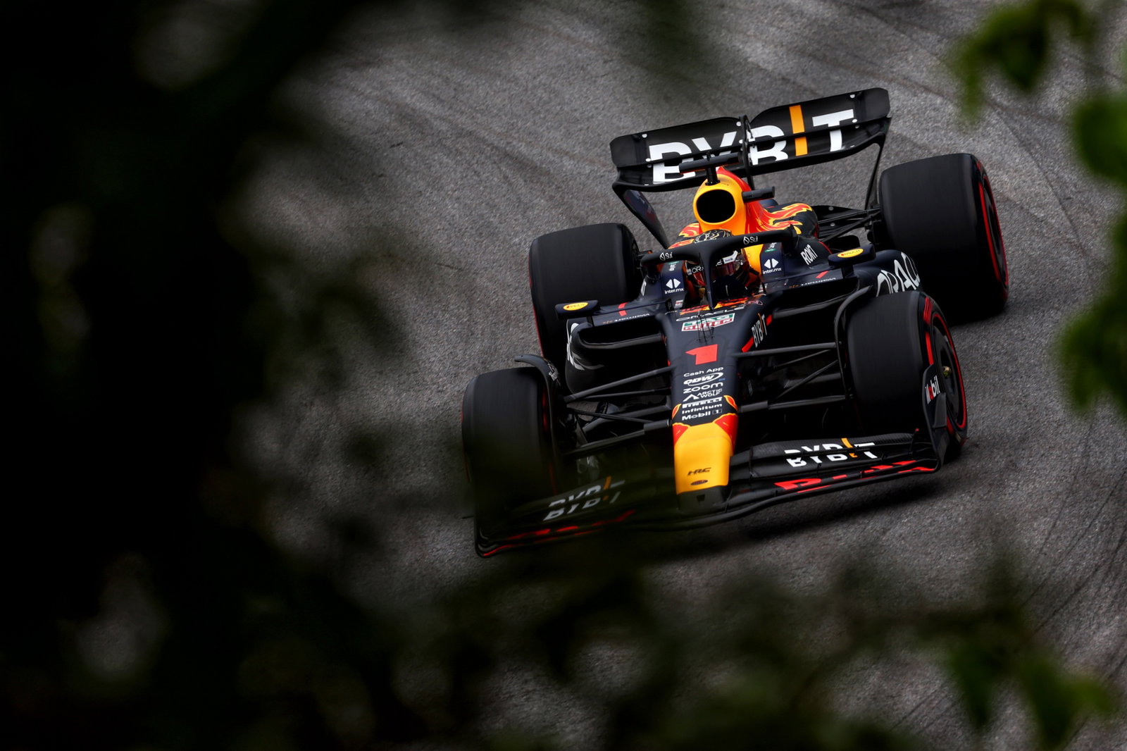 Max Verstappen (NLD) Red Bull Racing RB19. Kejuaraan Dunia Formula 1, Rd 21, Grand Prix Brasil, Sao Paulo, Brazil,