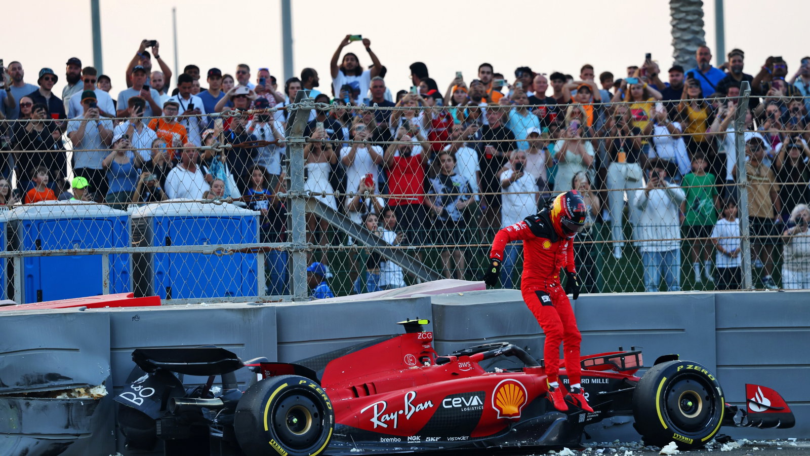 Carlos Sainz Jr (ESP) Ferrari SF-23 crashed in the second practice session. Formula 1 World Championship, Rd 23, Abu Dhabi