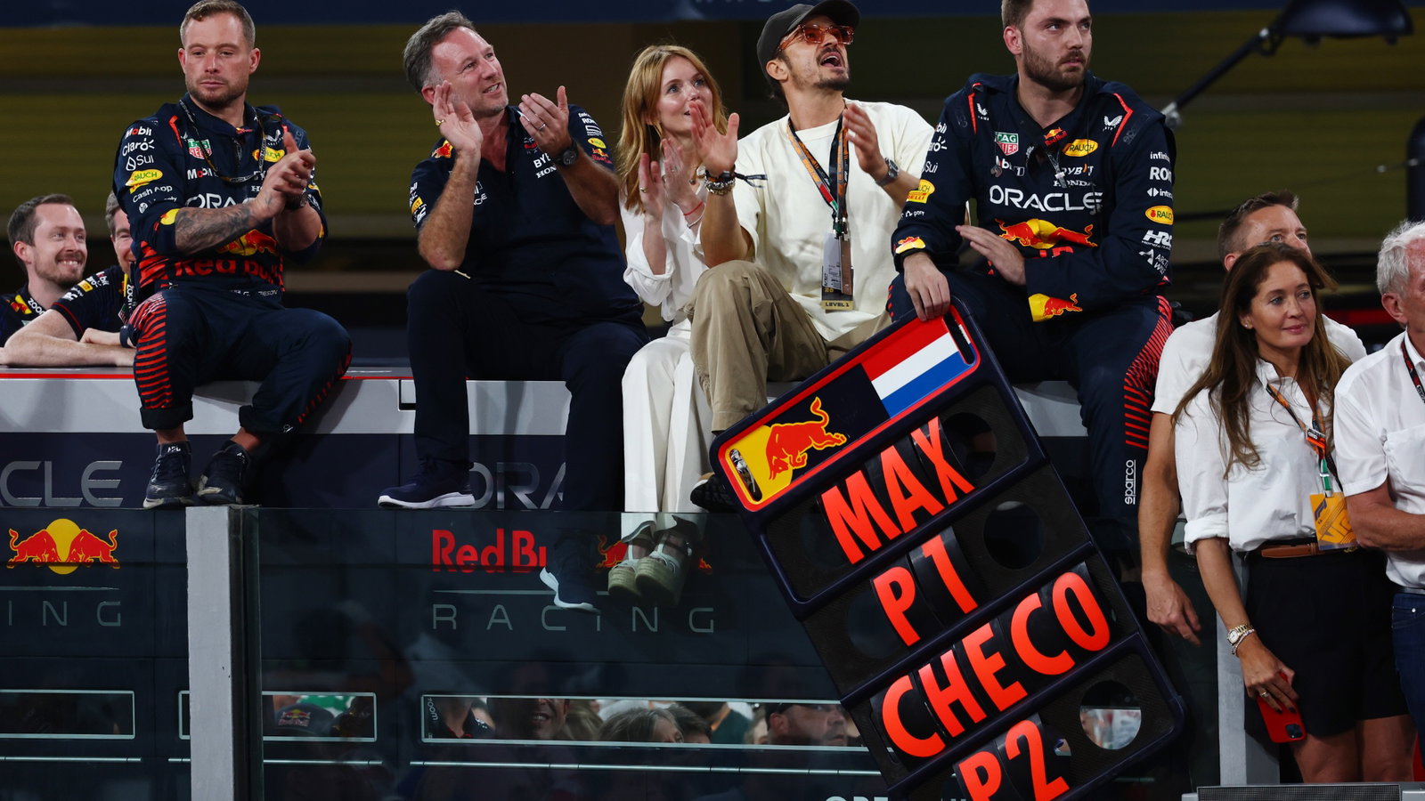 (L to R): Christian Horner (GBR) Red Bull Racing Team Principal celebrates at the podium with wife Geri Horner (GBR) Singer