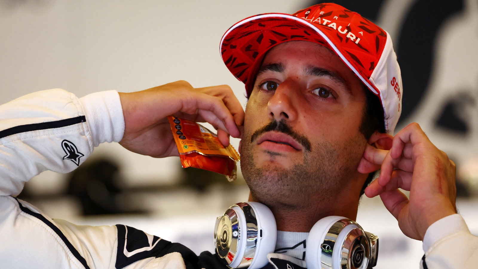 Daniel Ricciardo (AUS) AlphaTauri. Formula 1 World Championship, Rd 23, Abu Dhabi Grand Prix, Yas Marina Circuit, Abu