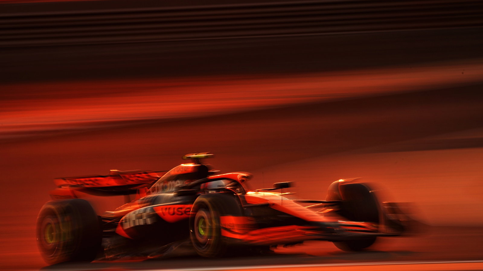 Lando Norris (GBR) McLaren MCL38. Formula 1 Testing, Sakhir, Bahrain, Day One.- www.xpbimages.com, EMail: