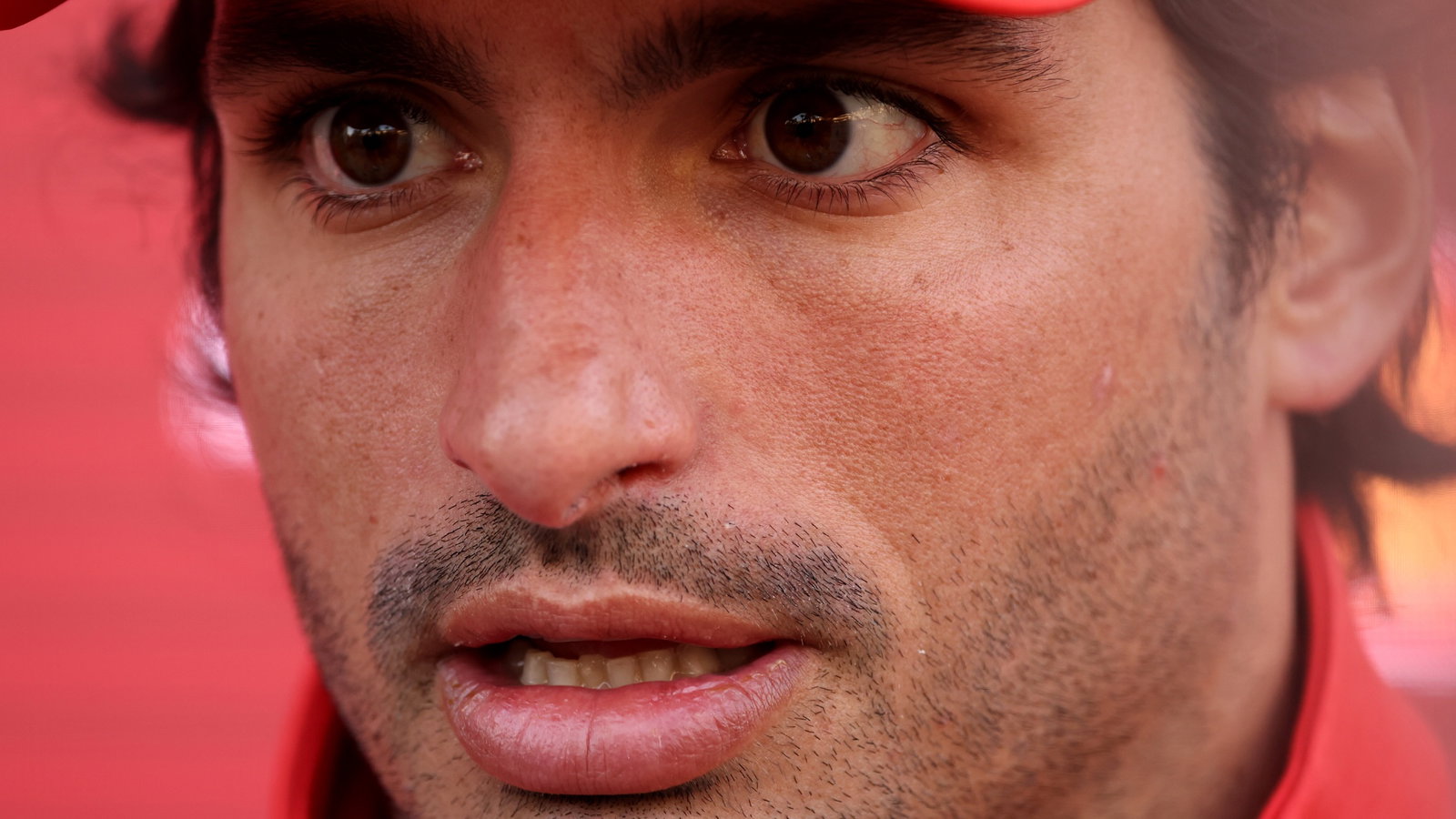 Carlos Sainz Jr (ESP) Ferrari. Formula 1 World Championship, Rd 1, Bahrain Grand Prix, Sakhir, Bahrain, Preparation