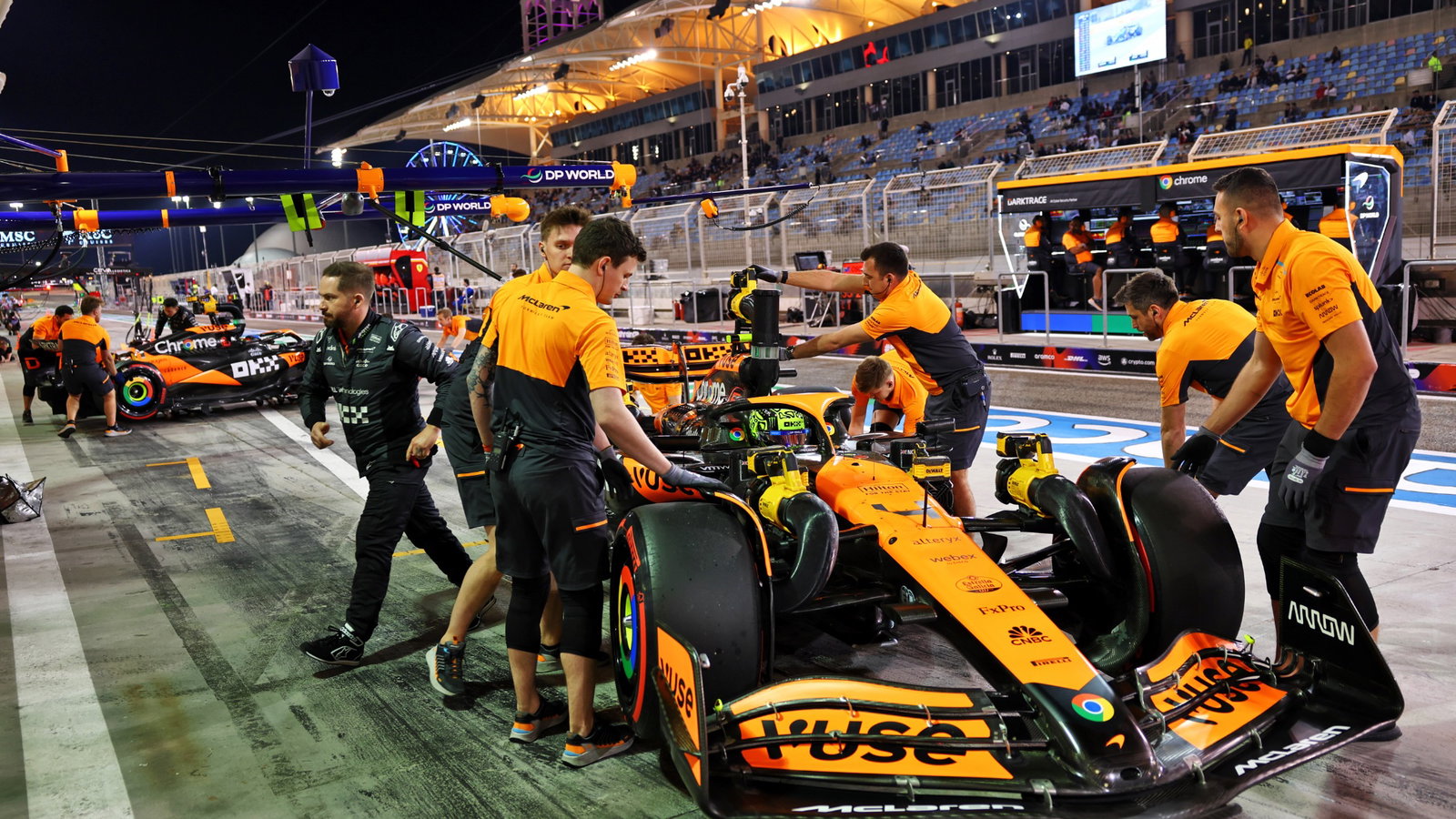 Lando Norris (GBR) McLaren MCL38 and Oscar Piastri (AUS) McLaren MCL38 in the pits. Formula 1 World Championship, Rd 1,