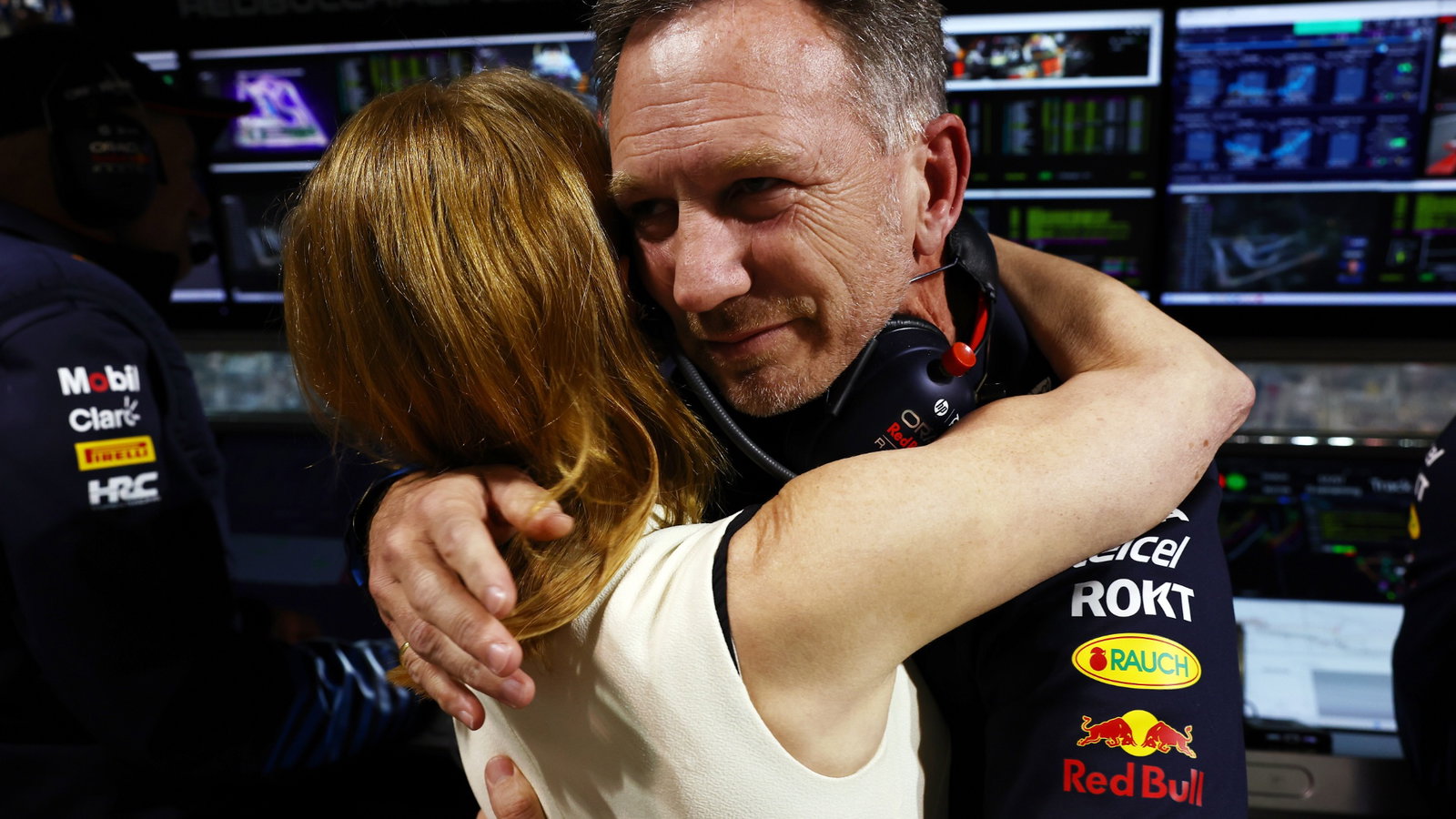(L to R): Geri Horner (GBR) Singer with her husband Christian Horner (GBR) Red Bull Racing Team Principal at the end of the