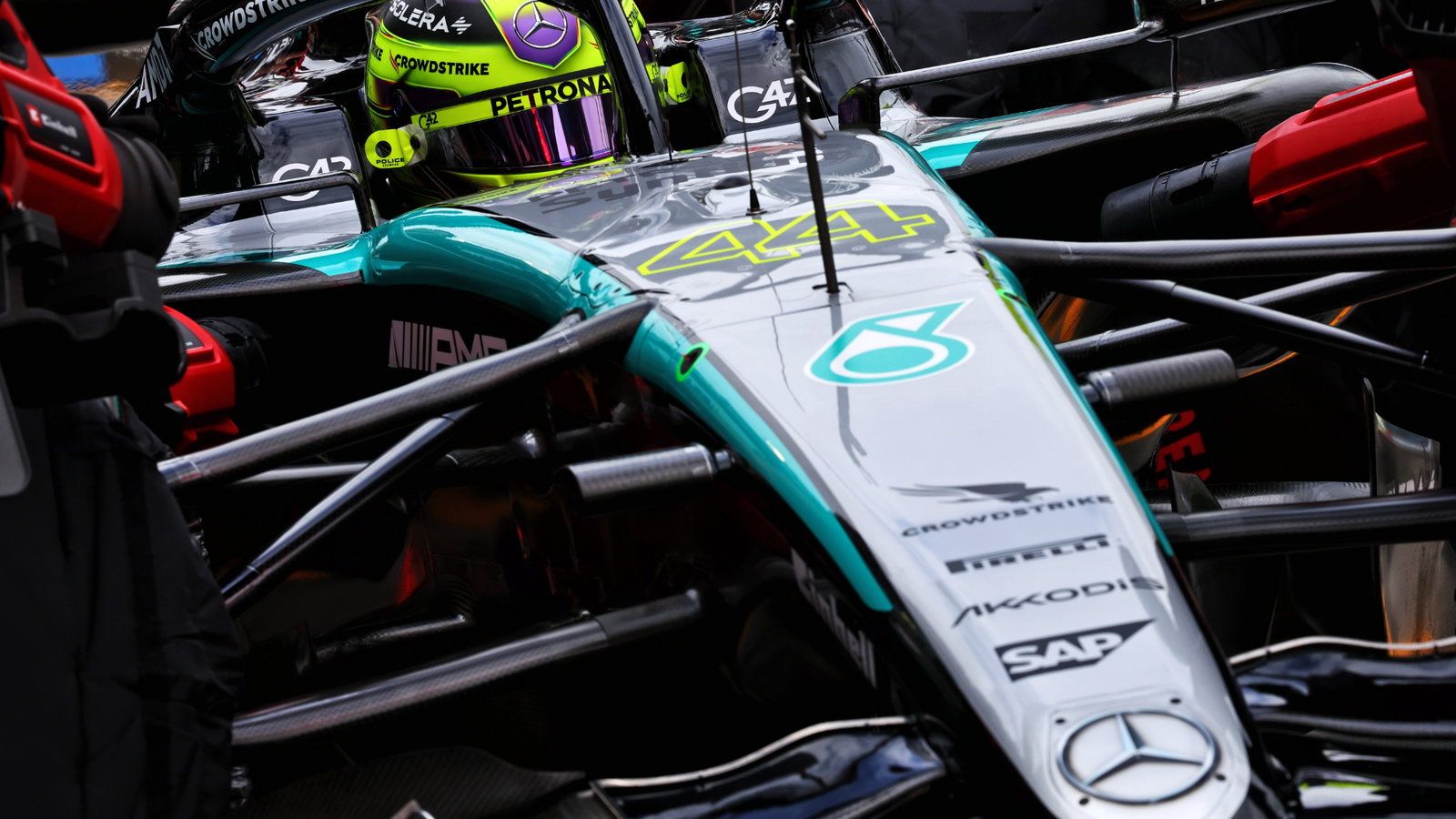 Lewis Hamilton (GBR) Mercedes AMG F1 W15 in the pits. Formula 1 World Championship, Rd 3, Australian Grand Prix, Albert