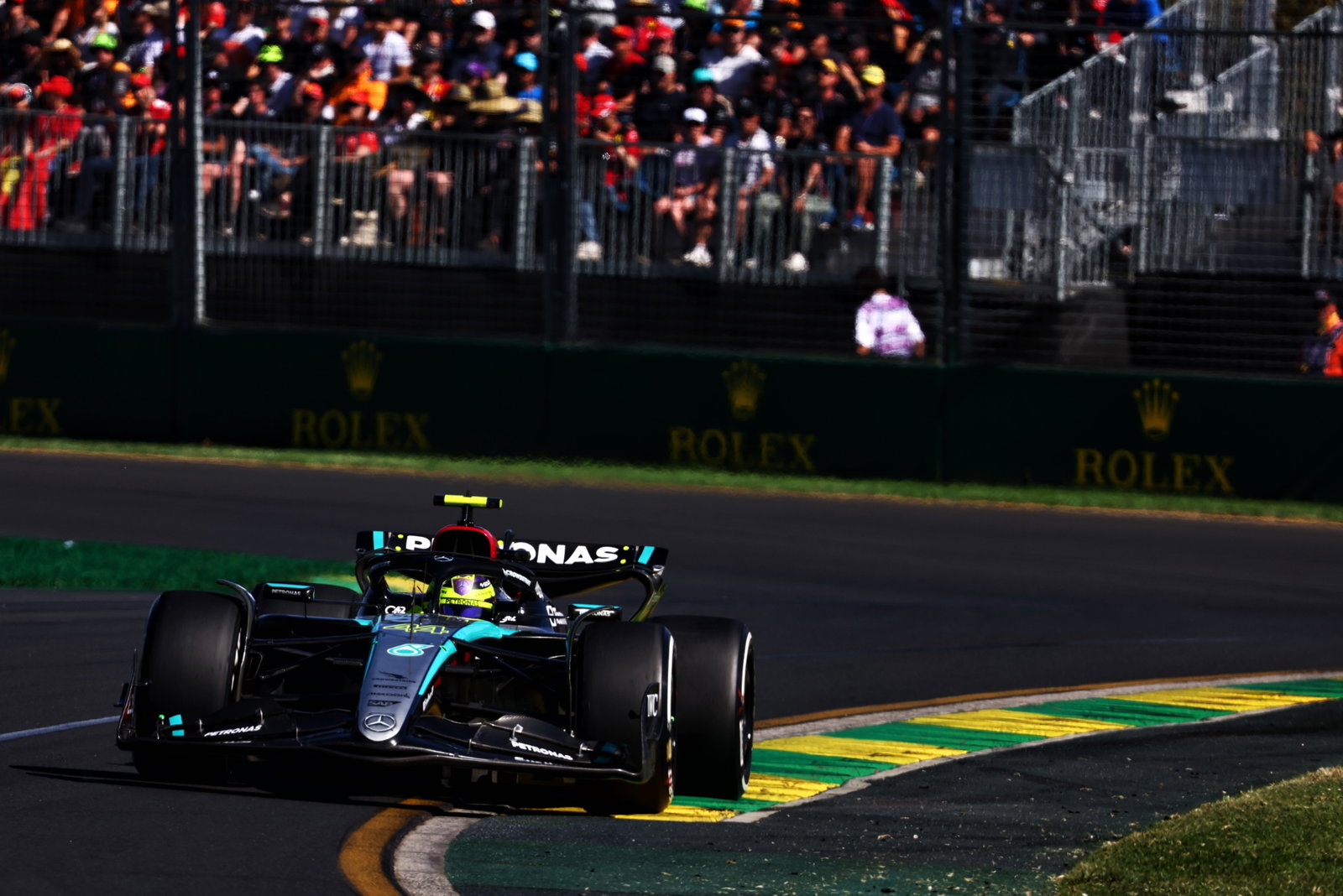 Lewis Hamilton (GBR) Mercedes AMG F1 W15. Formula 1 World Championship, Rd 3, Australian Grand Prix, Albert Park,