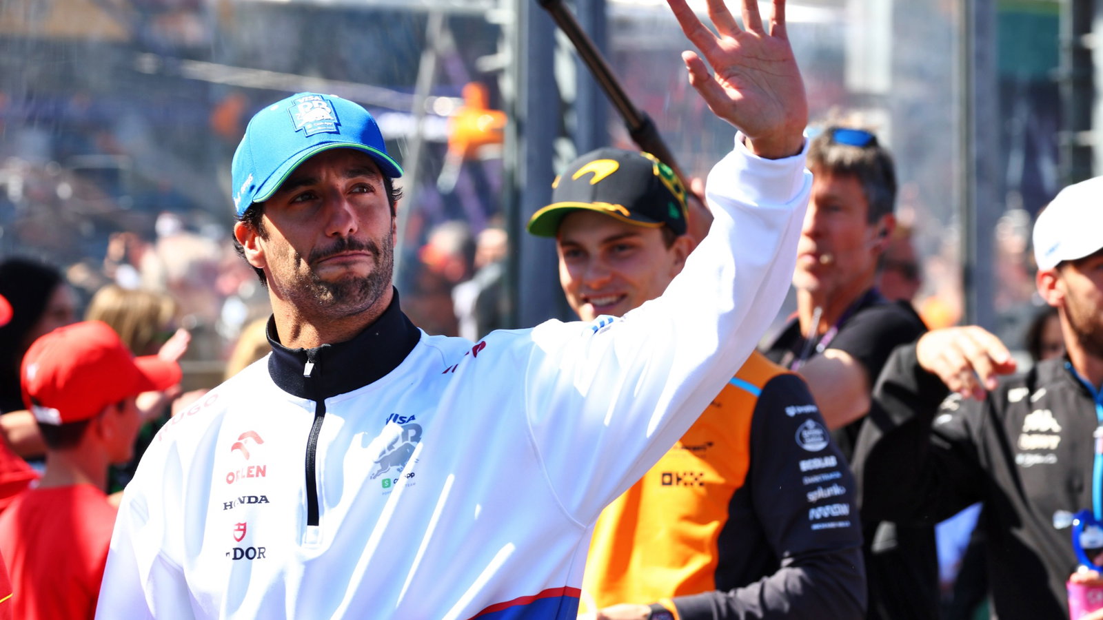 Daniel Ricciardo (AUS) RB on the drivers' parade. Formula 1 World Championship, Rd 3, Australian Grand Prix, Albert Park,