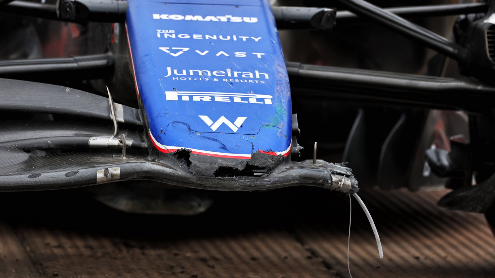 Logan Sargeant (USA) Williams Racing FW46 crashed in the first practice session - nosecone damage. Formula 1 World