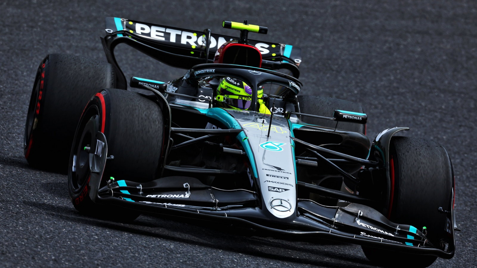 Lewis Hamilton (GBR) Mercedes AMG F1 W15. Formula 1 World Championship, Rd 4, Japanese Grand Prix, Suzuka, Japan,