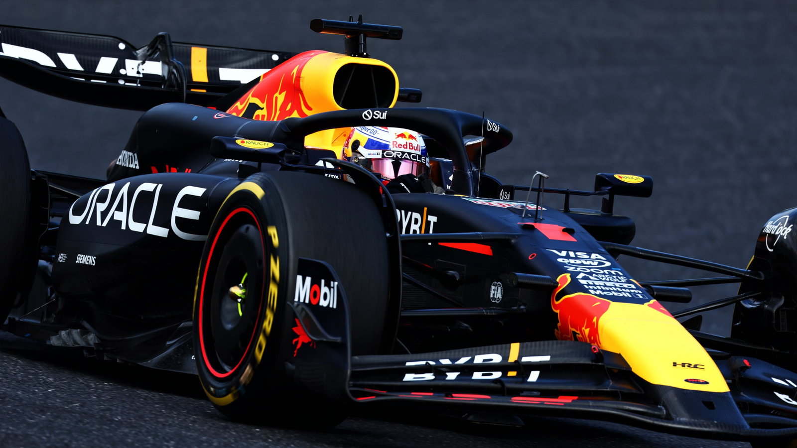 Max Verstappen (NLD) Red Bull Racing RB20. Formula 1 World Championship, Rd 4, Japanese Grand Prix, Suzuka, Japan, Race