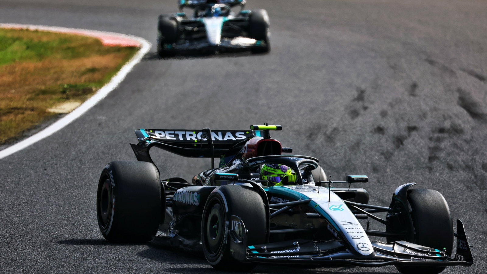Lewis Hamilton (GBR) Mercedes AMG F1 W15. Formula 1 World Championship, Rd 4, Japanese Grand Prix, Suzuka, Japan, Race
