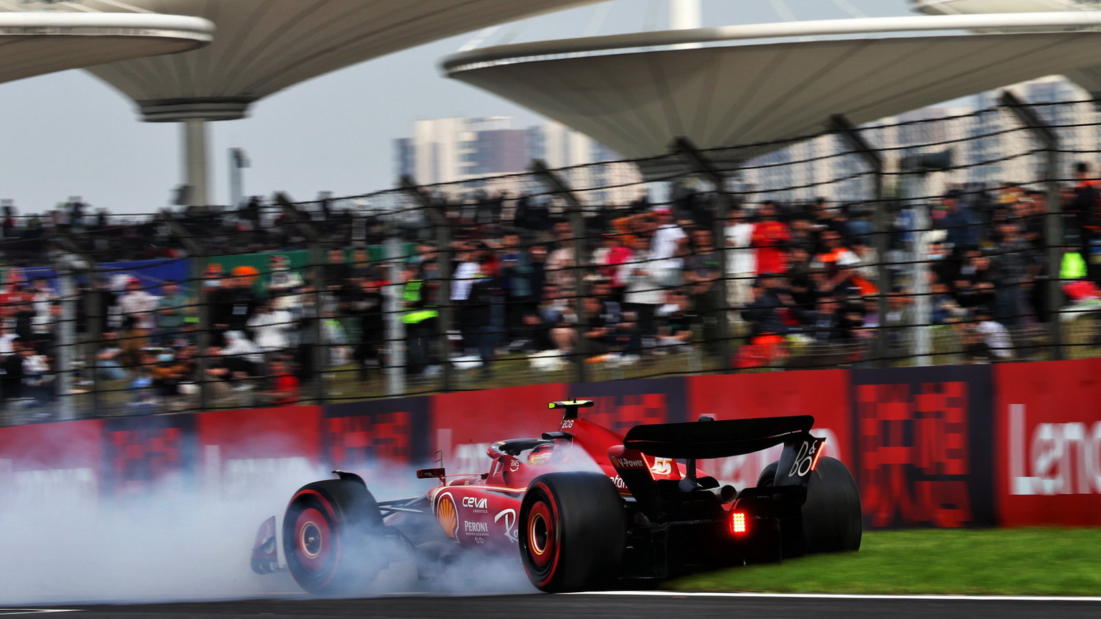 Carlos Sainz Jr (ESP) Ferrari SF-24 crashed during qualifying. Formula 1 World Championship, Rd 5, Chinese Grand Prix,