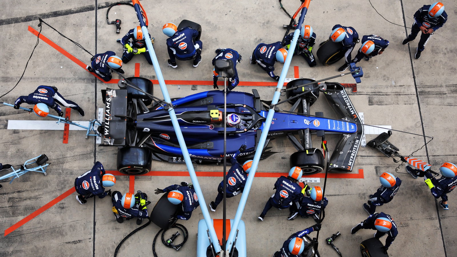 Logan Sargeant (USA) Williams Racing FW46 makes a pit stop. Formula 1 World Championship, Rd 5, Chinese Grand Prix,