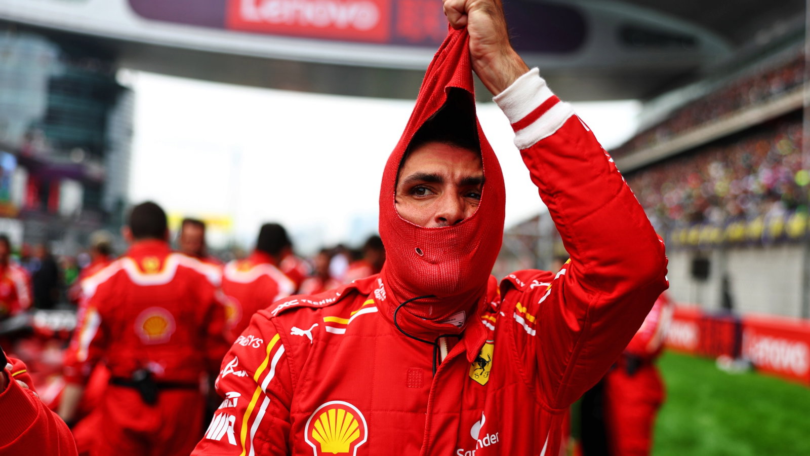 Carlos Sainz Jr (ESP) Ferrari on the grid. Formula 1 World Championship, Rd 5, Chinese Grand Prix, Shanghai, China, Race