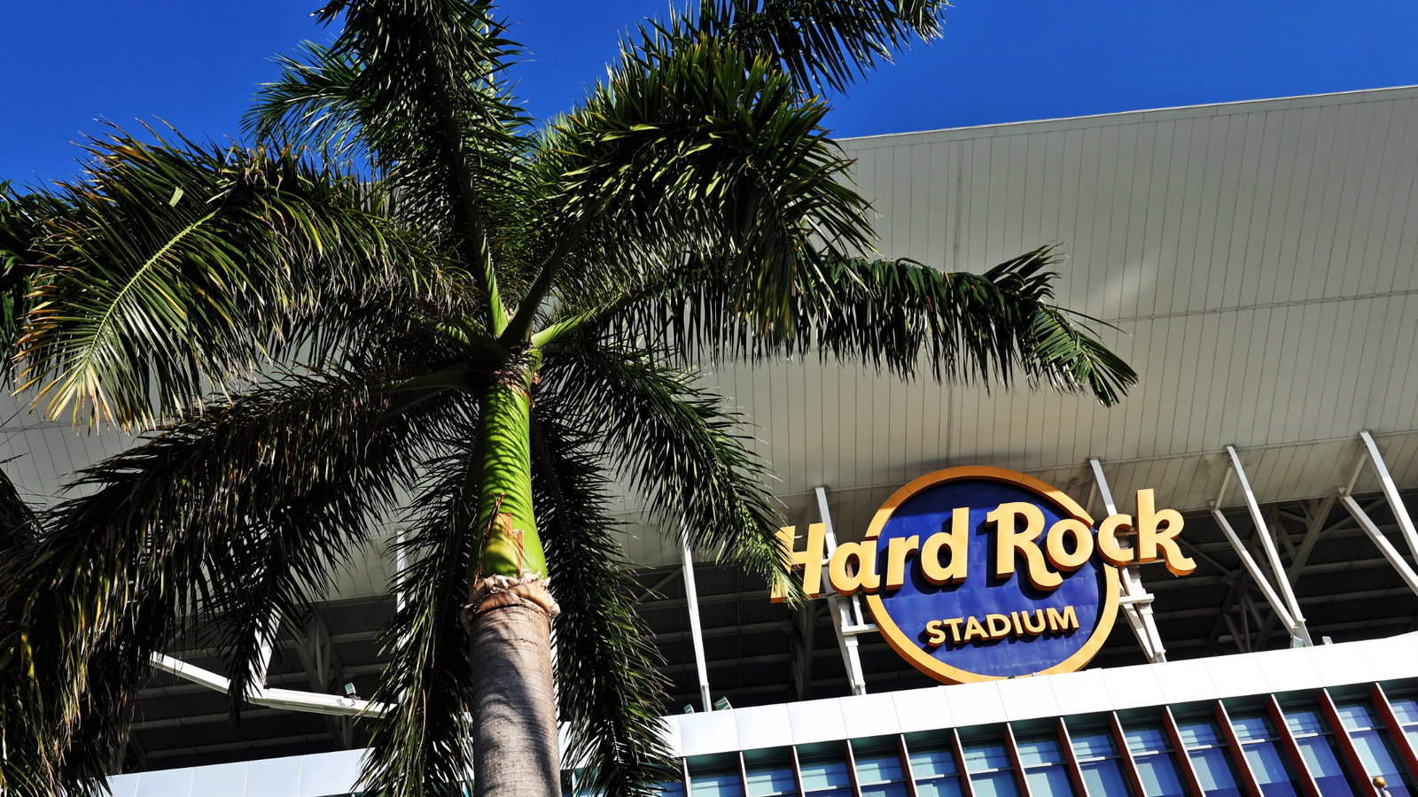 Circuit atmosphere - Hard Rock Stadium / Paddock. Formula 1 World Championship, Rd 6, Miami Grand Prix, Miami, Florida,