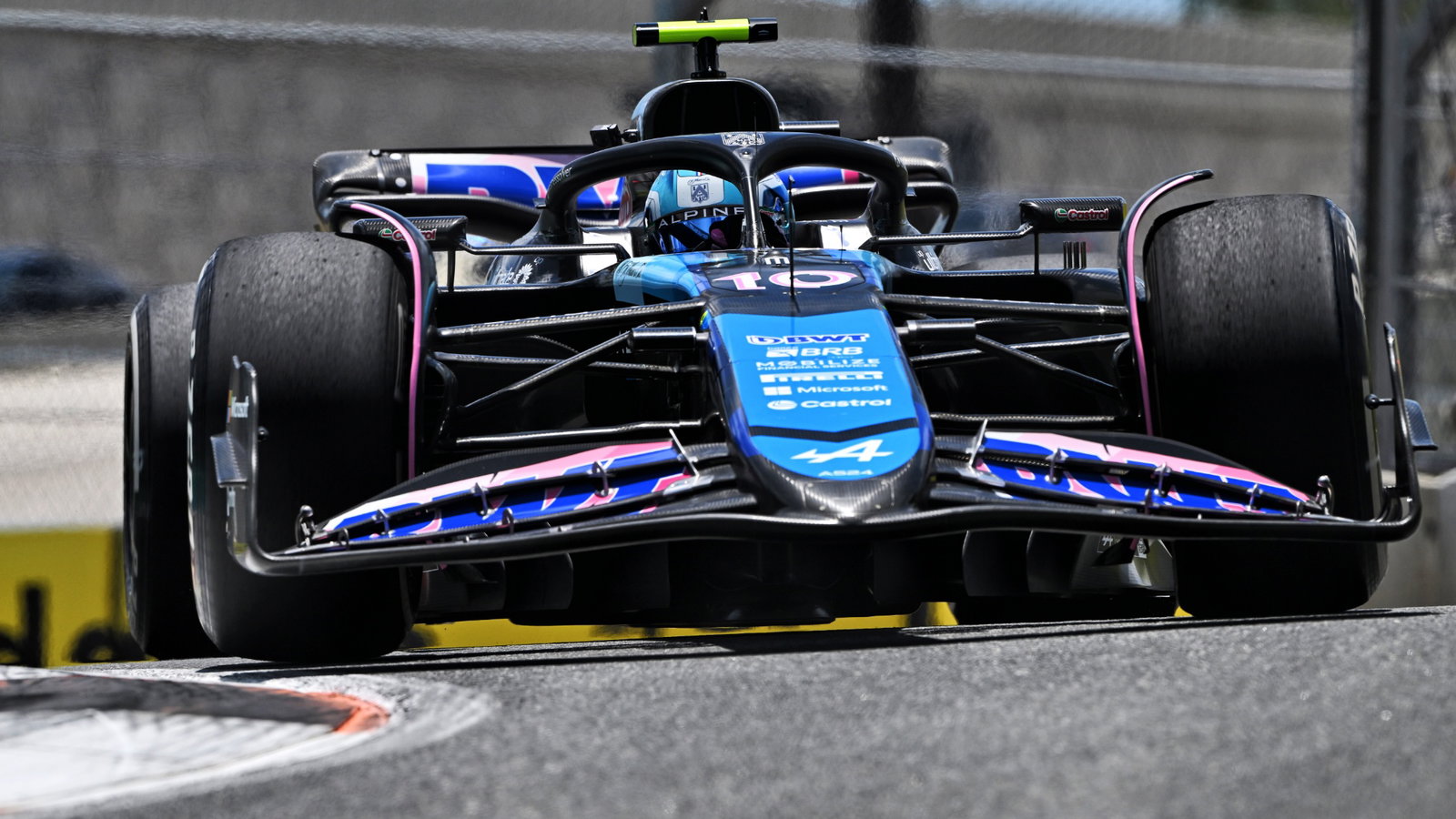 Pierre Gasly (FRA) Alpine F1 Team A524. Formula 1 World Championship, Rd 6, Miami Grand Prix, Miami, Florida, USA, Sprint