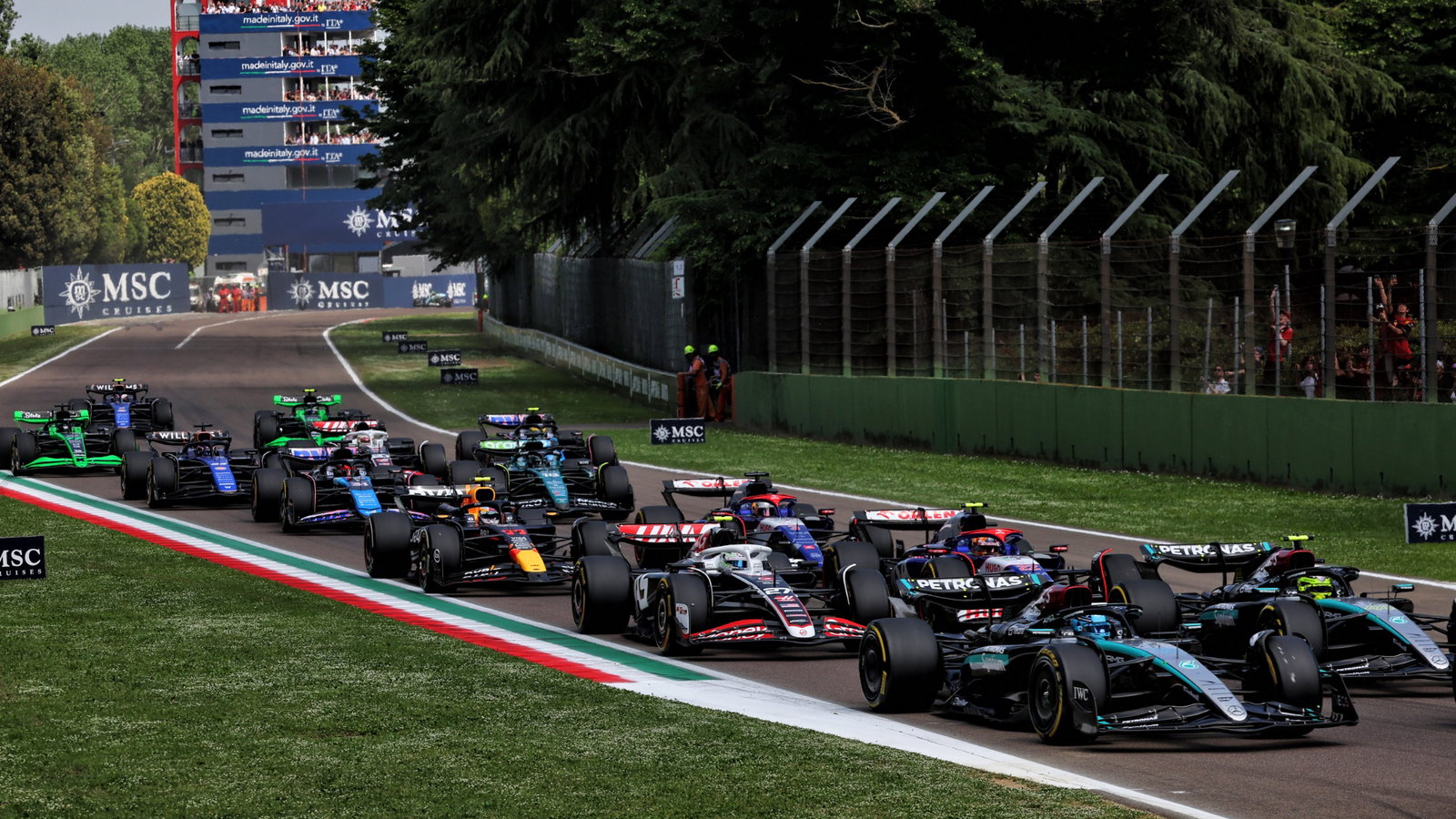 George Russell (GBR) Mercedes AMG F1 W15 at the start of the race. Formula 1 World Championship, Rd 7, Emilia Romagna