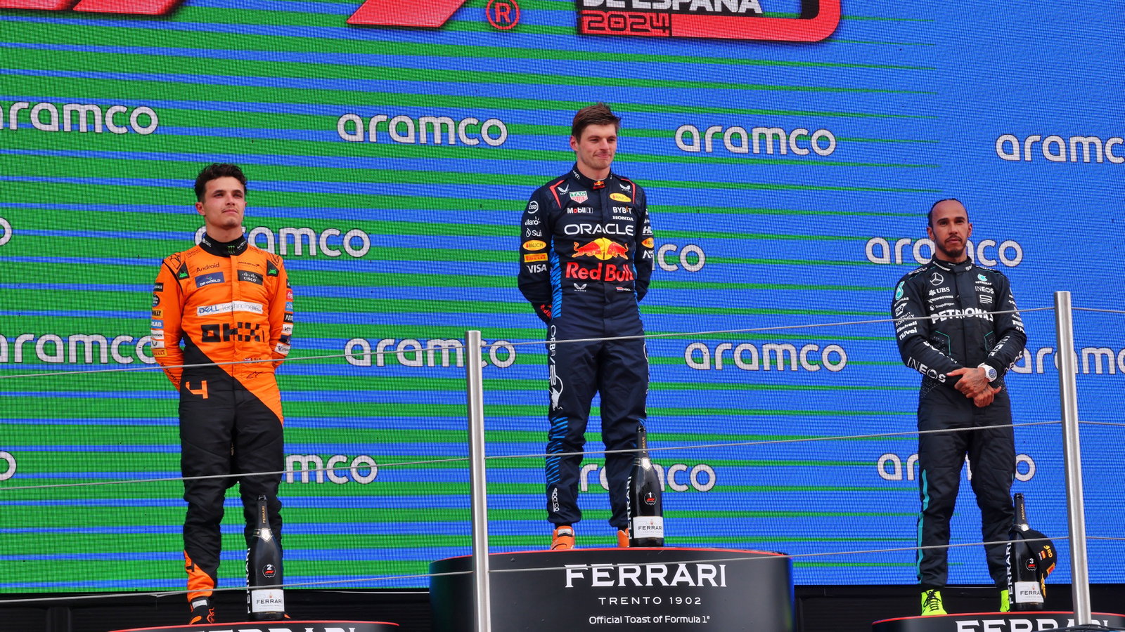 The podium (L to R): Lando Norris (GBR) McLaren, second; Max Verstappen (NLD) Red Bull Racing, race winner; Lewis Hamilton