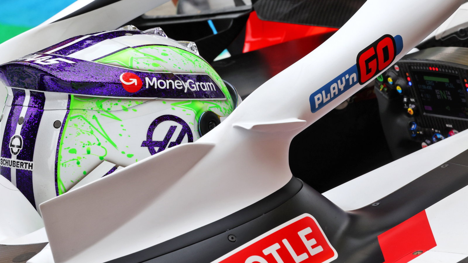 Nico Hulkenberg (GER) Haas VF-24. Formula 1 World Championship, Rd 13, Hungarian Grand Prix, Budapest, Hungary, Qualifying