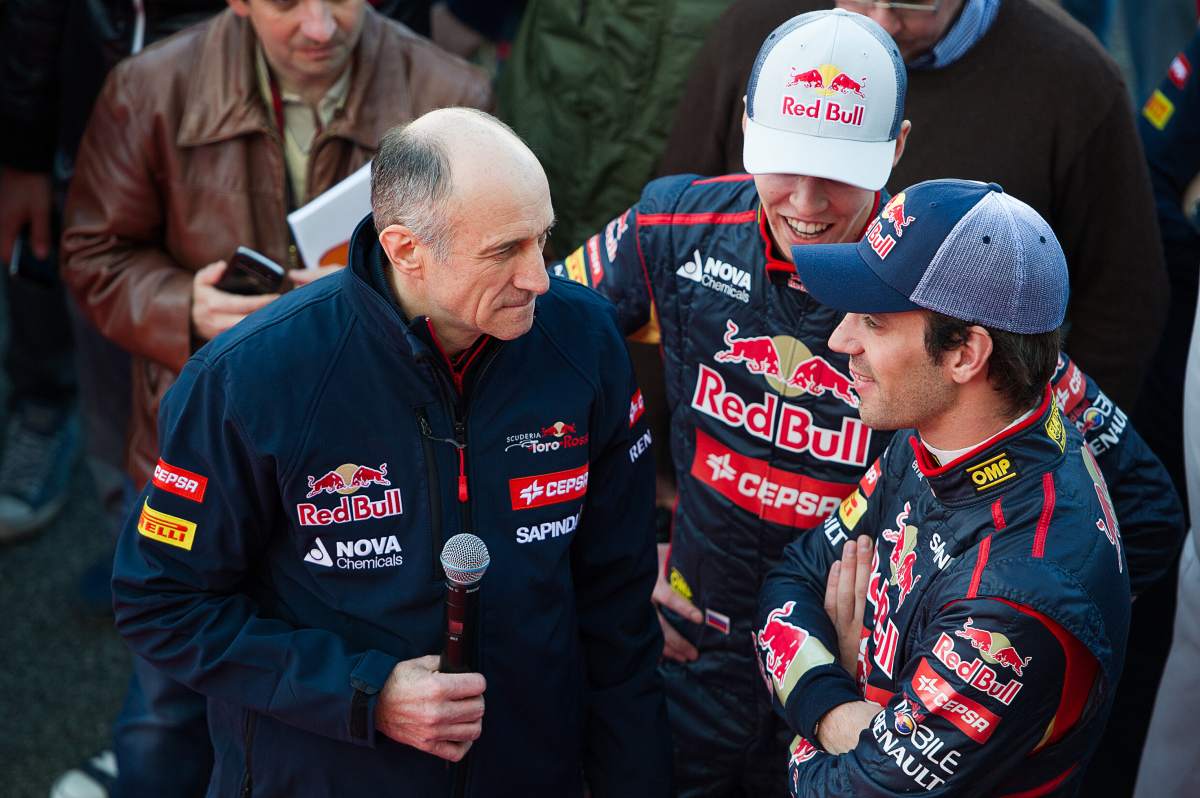 (L to R): Franz Tost (AUT) Scuderia Toro Rosso Team Principal with Daniil Kvyat (RUS) Scuderia Toro