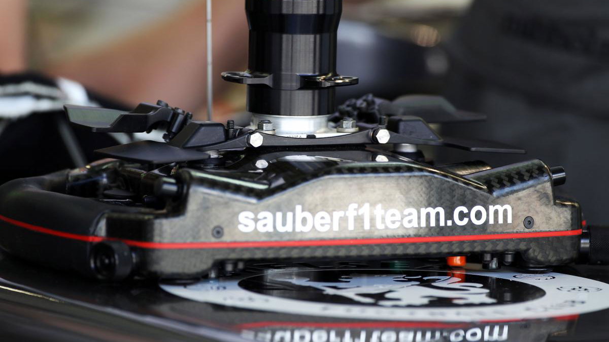 Sauber C33 steering wheel.21.02.2014. Formula One Testing, Bahrain Test One, Day Three, Sakhir, Bah