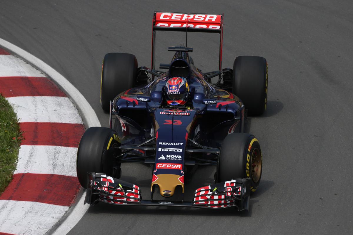 Mercedes 'sharpening pencils' to address F1 engine costs