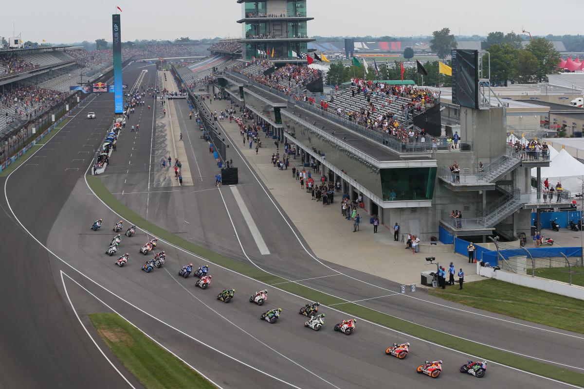 MotoGP: Agostini tips Rossi as excitement, pressure rises