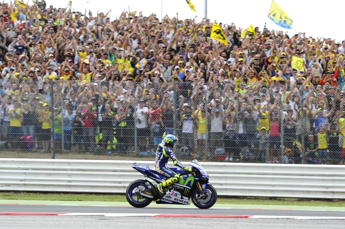 MotoGP: Agostini tips Rossi as excitement, pressure rises